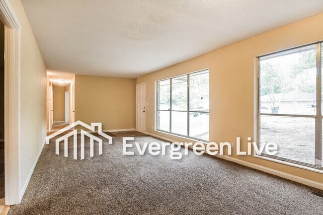 Foto del edificio - 1208 Oakley Dr