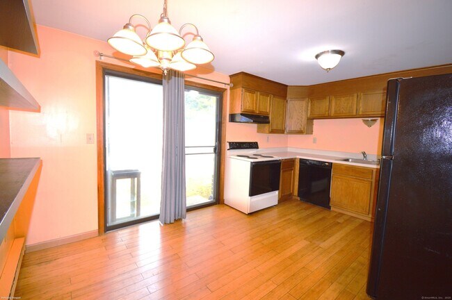 Foto del edificio - 246 Woodford Ave