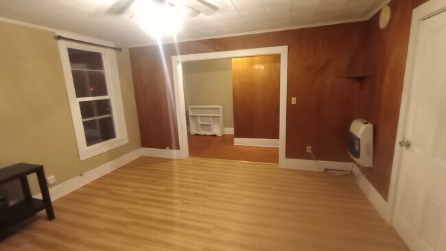 Foto del edificio - 203 W Main St