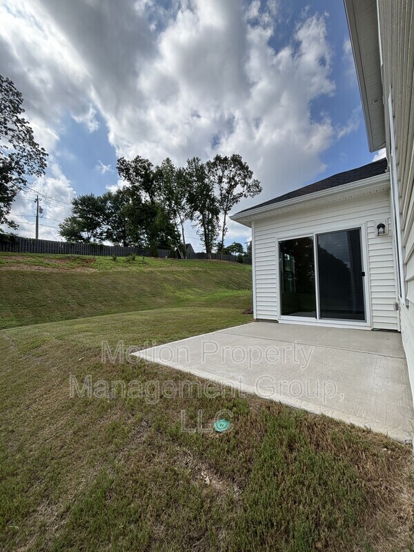 Foto principal - 1402 31st Ave NW