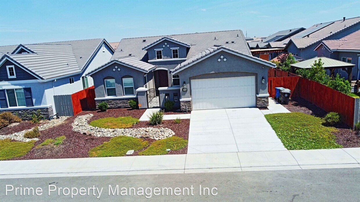 Foto principal - 3 br, 2 bath House - 1281 Heartland Drive
