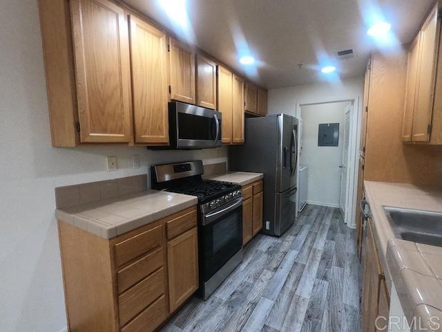 Foto del edificio - 1355 Nicolette Ave