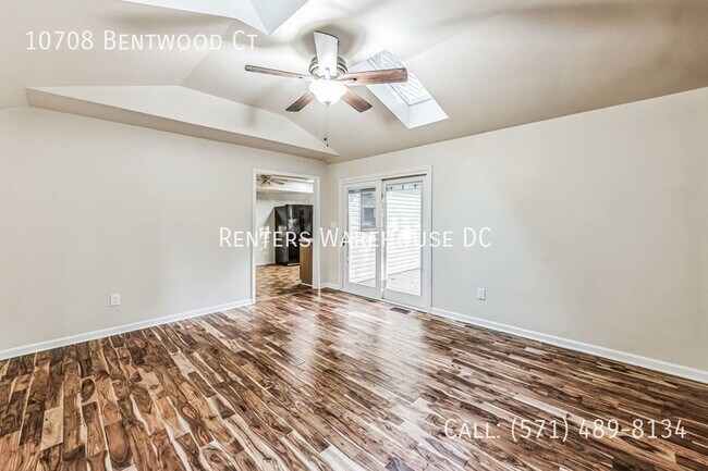 Foto del edificio - 10708 Bentwood Ct