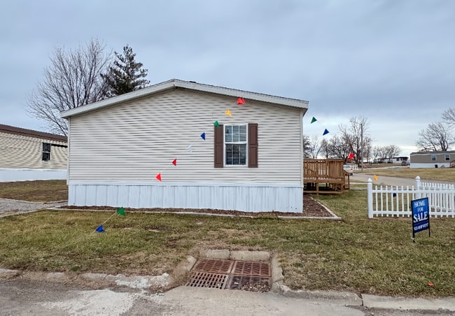 Building Photo - 200 N 28th St