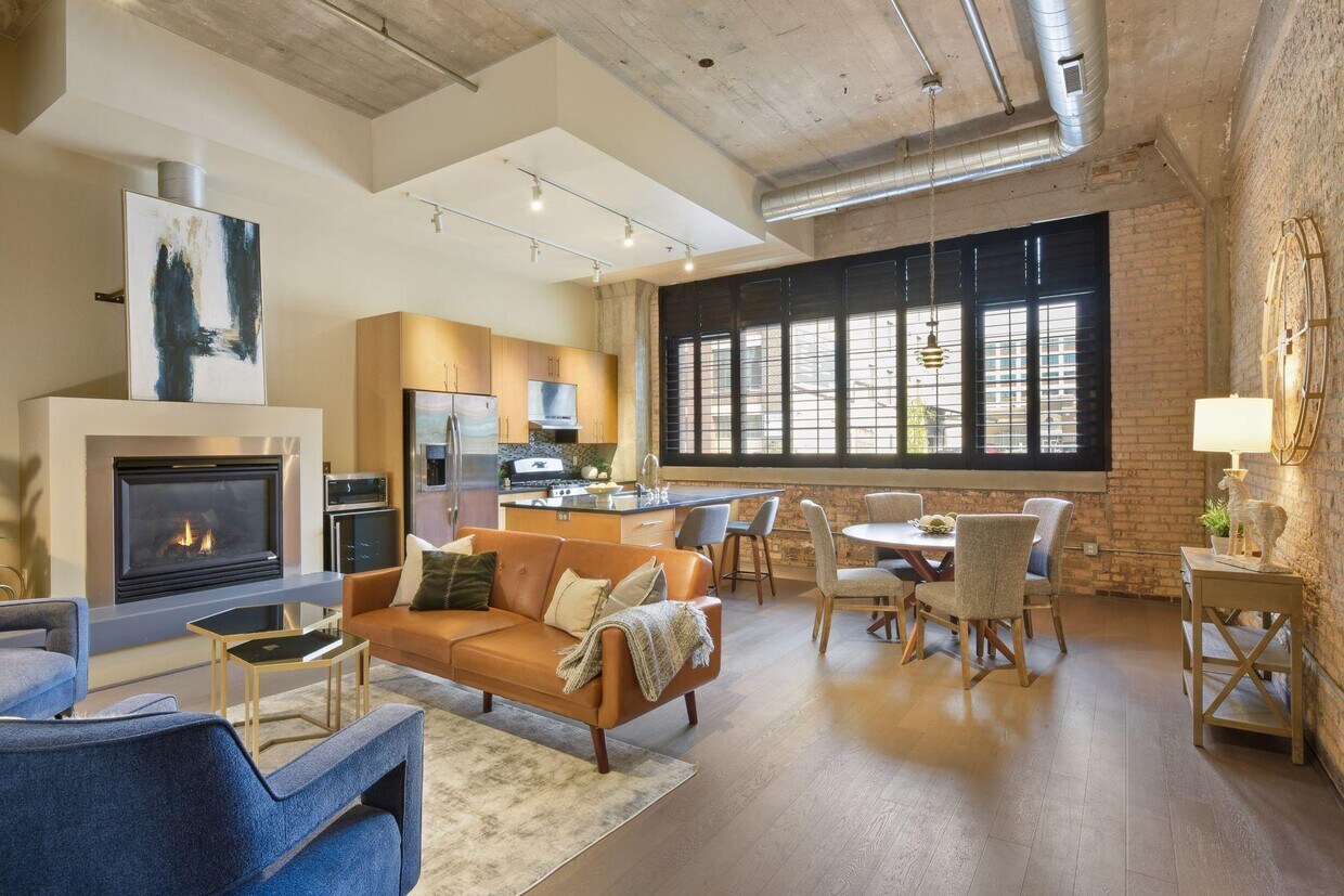 Primary Photo - 525 N 3rd Street 104