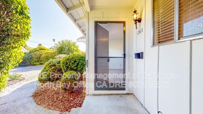 Building Photo - 1511 Lynn Ct