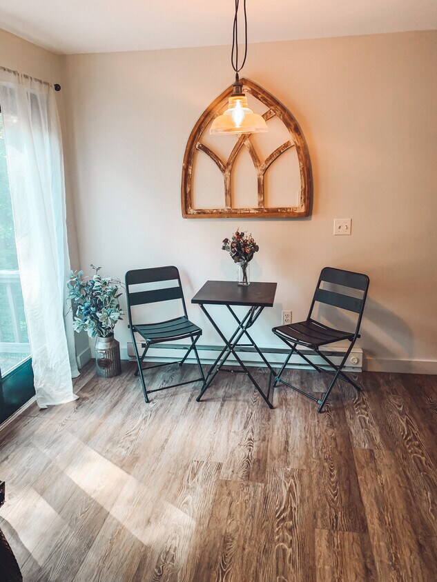 682 Lewiston Rd Unit Apt A, Topsham, ME 04086 Apartments in Topsham