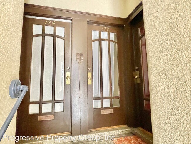 Foto del edificio - 1 br, 1 bath House - 122 Clinton Park