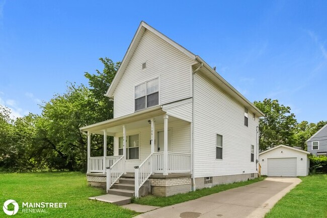 Foto del edificio - 10814 Hampden Ave