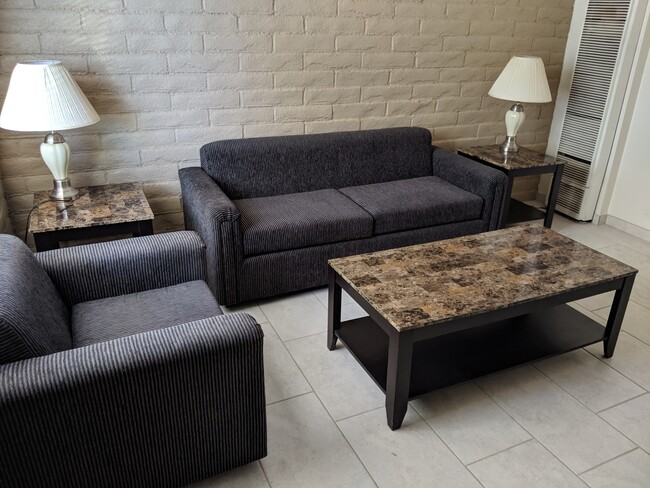 Photo - University Lee Apartments