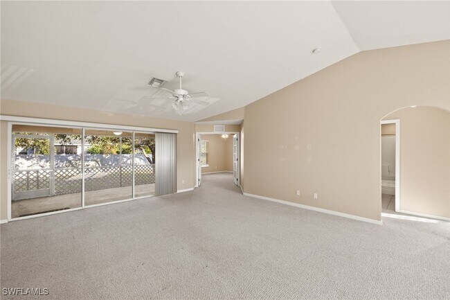 Foto del edificio - 1229 NW 26th Pl