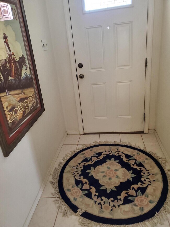 Foto del edificio - 11519 Morocco Rd NE
