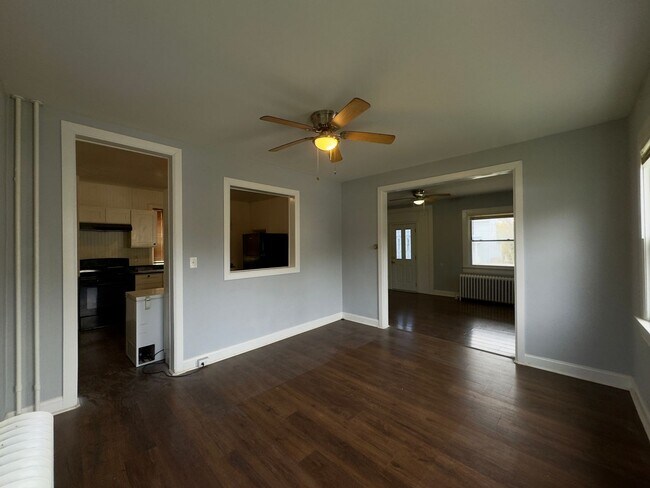 Building Photo - Charming 3Bed/1.5Bath home in Winston - Go...