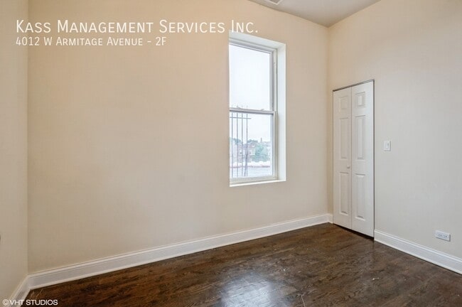 Building Photo - 4012 W Armitage Ave