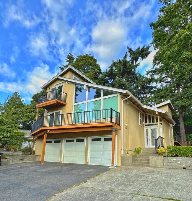 Mercer Island gem - 4 BD 2.5 Ba in Beautif... - Mercer Island gem - 4 BD 2.5 Ba in Beautif... House