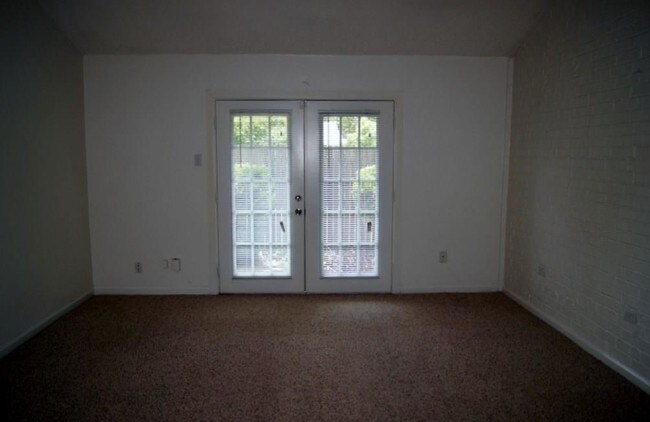 Building Photo - 2430 Rich Oak Dr