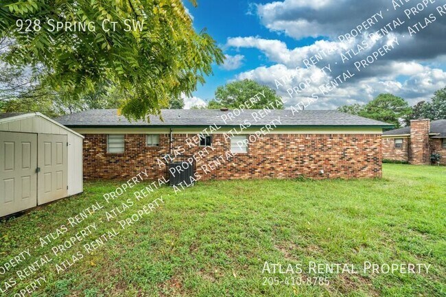 Foto del edificio - 928 Spring Ct SW