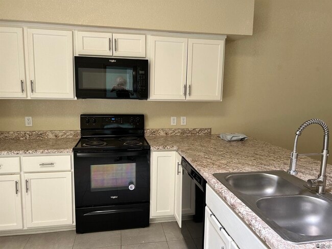 Building Photo - 3956 S Brianna Dr