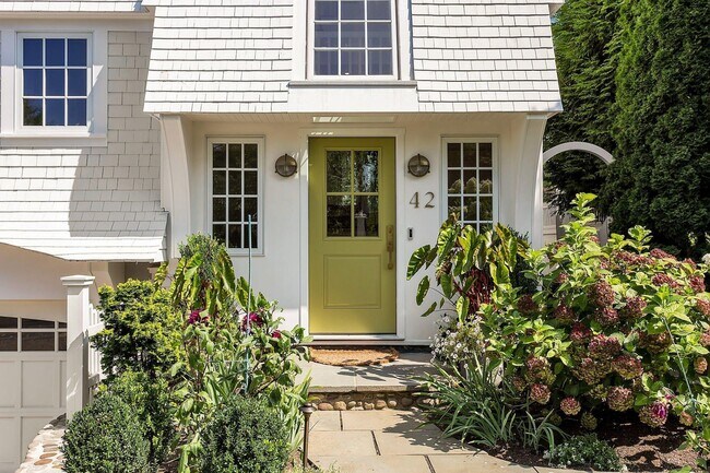 Foto del edificio - 42 Yarmouth Rd