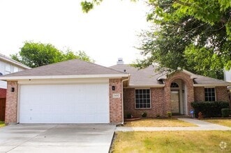 Building Photo - 3402 Heathcliff Dr
