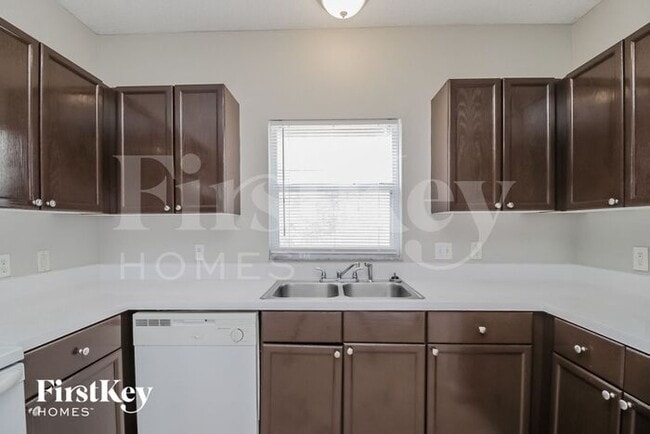 Building Photo - 5156 Aventura Blvd