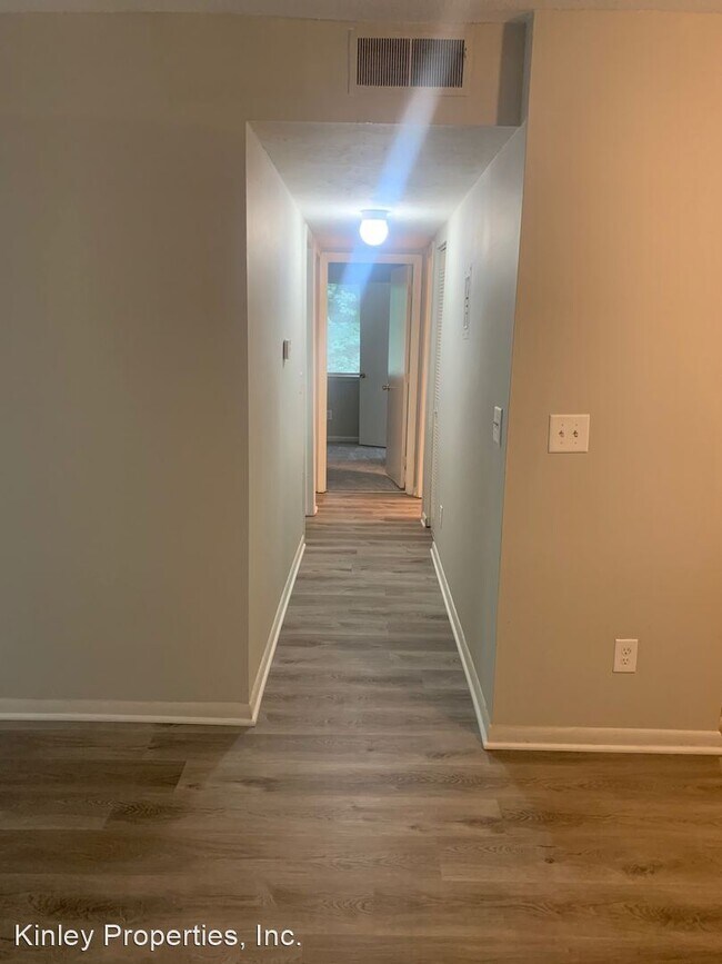 Building Photo - 2 br, 1 bath House - 401 Orchard Trace Lan...