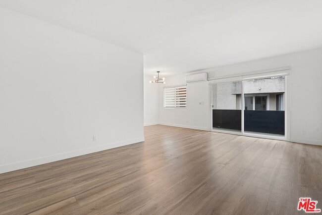 Foto del edificio - 3707 S Canfield Ave