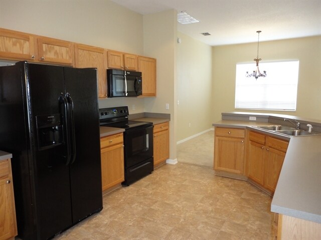 Foto del edificio - 3828 Alamanda Hills Ln