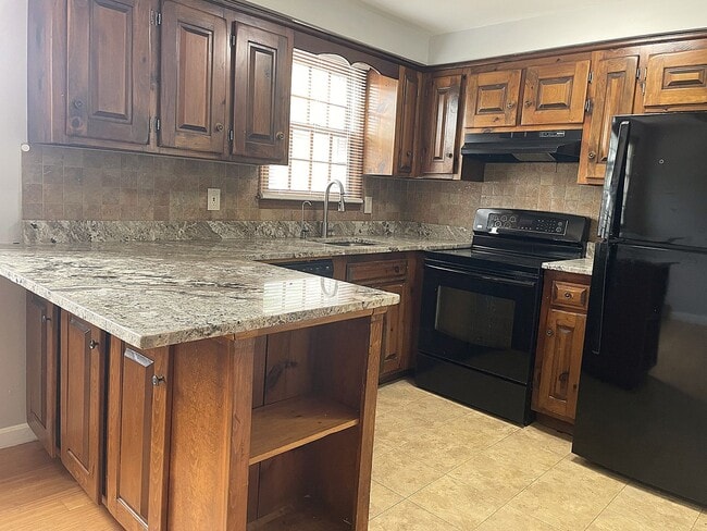 Building Photo - 18 Cannongate Rd