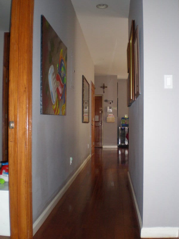 Building Photo - 65 W 70th St