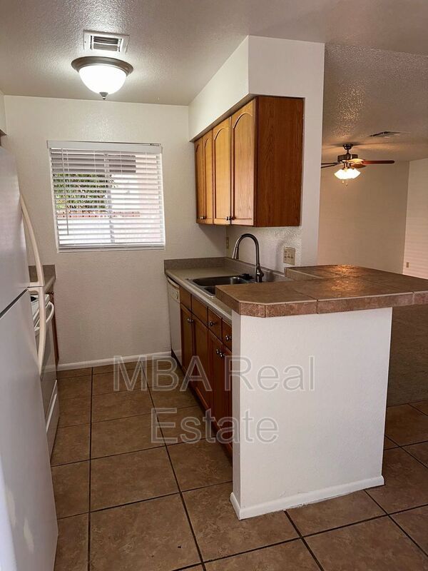 Foto del edificio - 195 N Cottonwood St