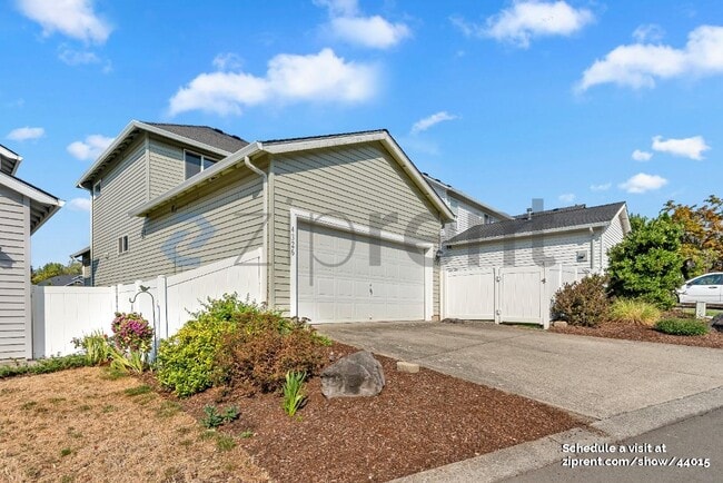 Building Photo - 4326 NW 12th Loop
