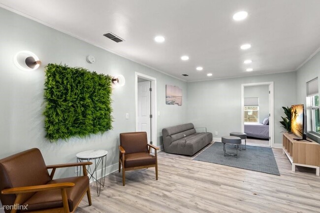 Foto del edificio - 3 br, 2 bath House - 3024 W Haya Street