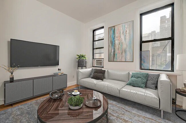 Building Photo - 631 Second Avenue