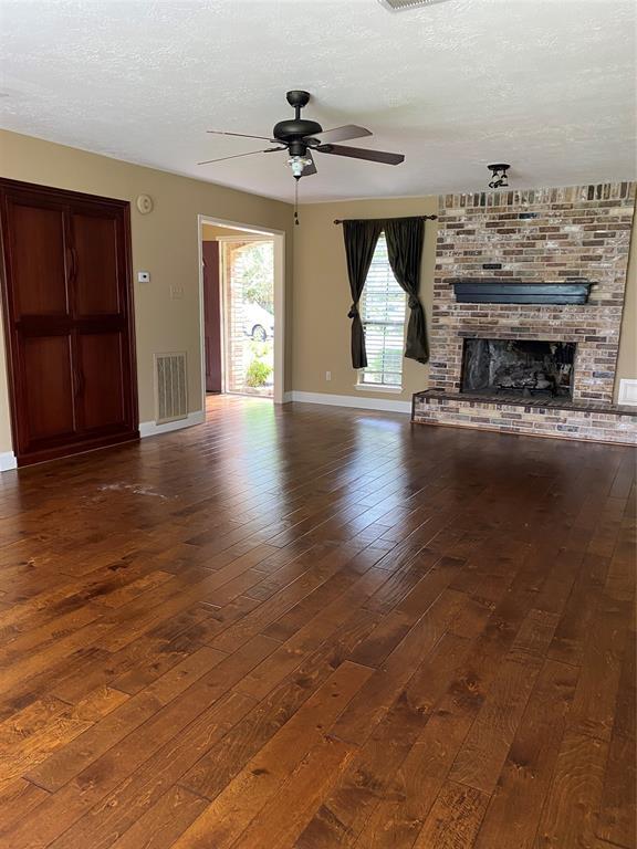 Building Photo - 2707 River Birch Dr