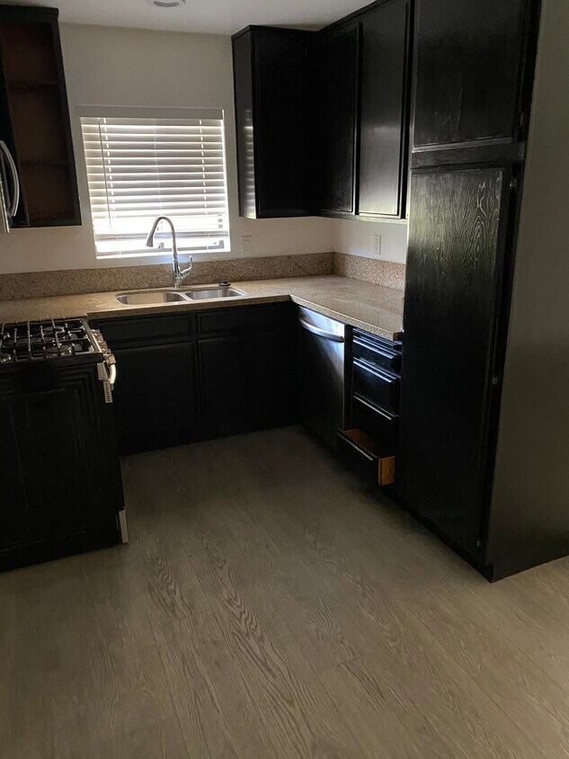 Foto principal - 515 W Harvard St