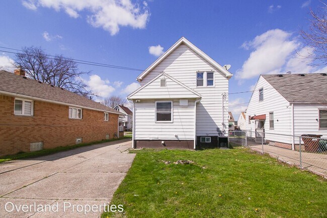 Building Photo - 3 br, 1 bath House - 2831 Grovewood Ave