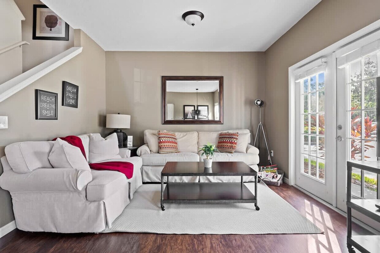 Foto principal - 2901 Edenshire Wy
