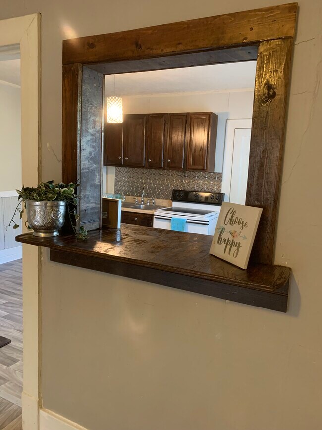 Foto del edificio - 858 Gracey Ave