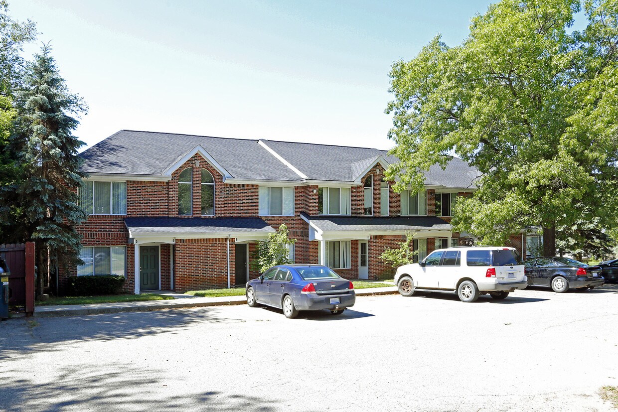 Brandon Hills Apartments in Ortonville, MI