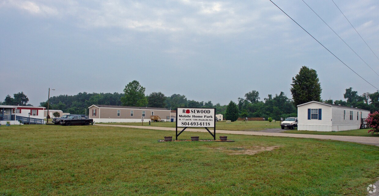 Primary Photo - Rosewood Manor