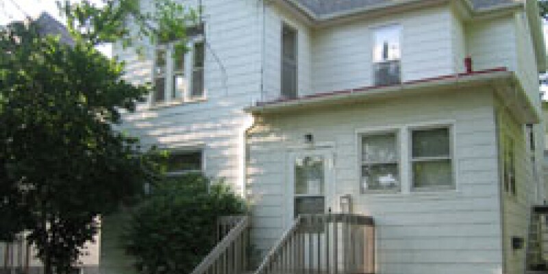 Foto principal - 222 E Fairchild St.