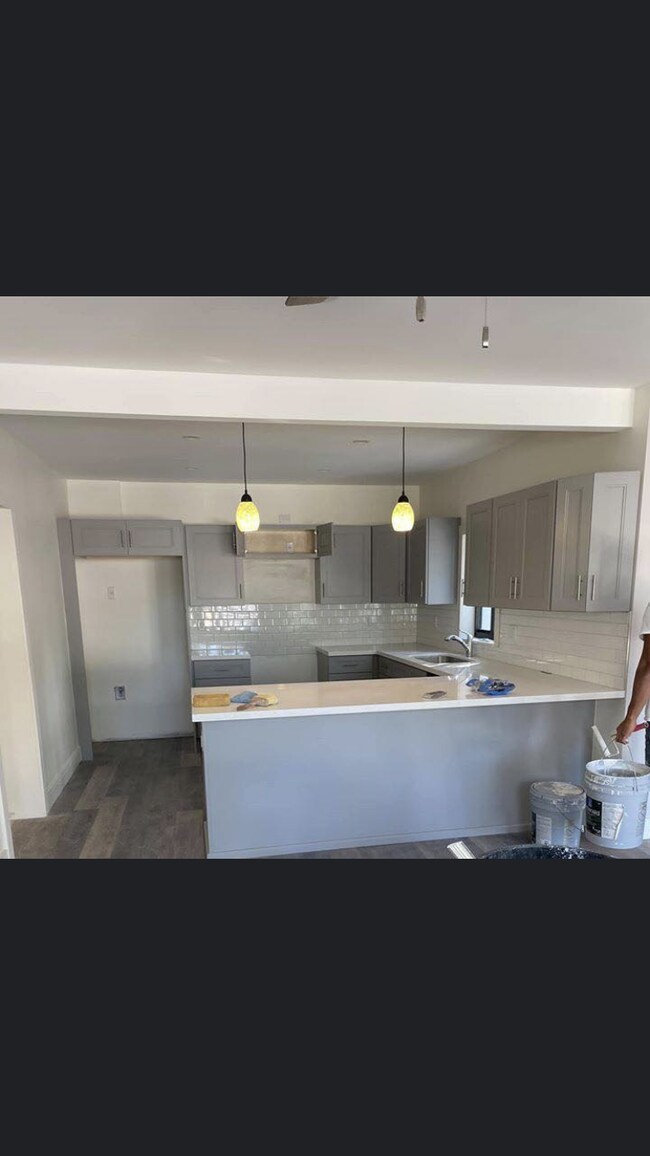 Building Photo - 446 Largo Ave