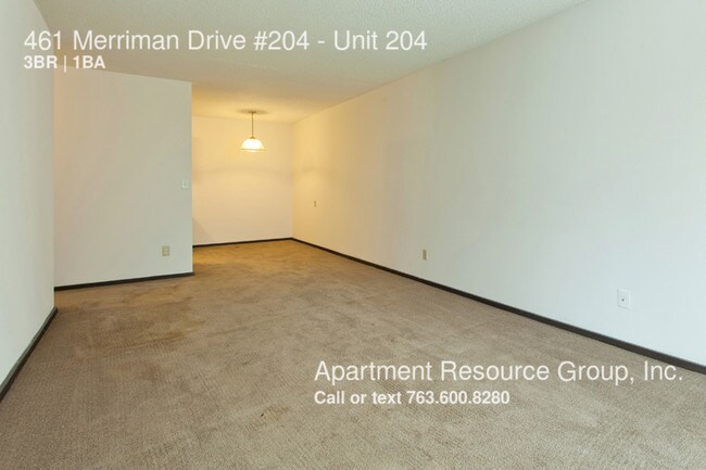 Building Photo - 461 Merriman Dr