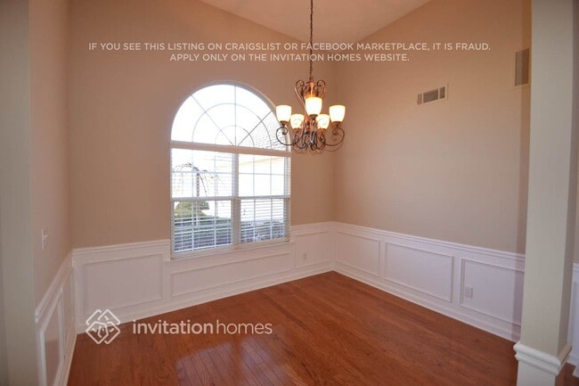 Building Photo - 2405 Pemberton Point