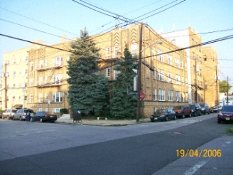 Foto del edificio - 248 Fowler Ave