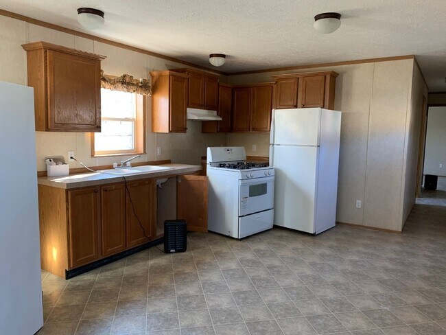 Foto del edificio - 3 Bedrooms, 2 Bathrooms in Pequot Terrace Trailer Park, Pequot Lakes, MN Lot B27