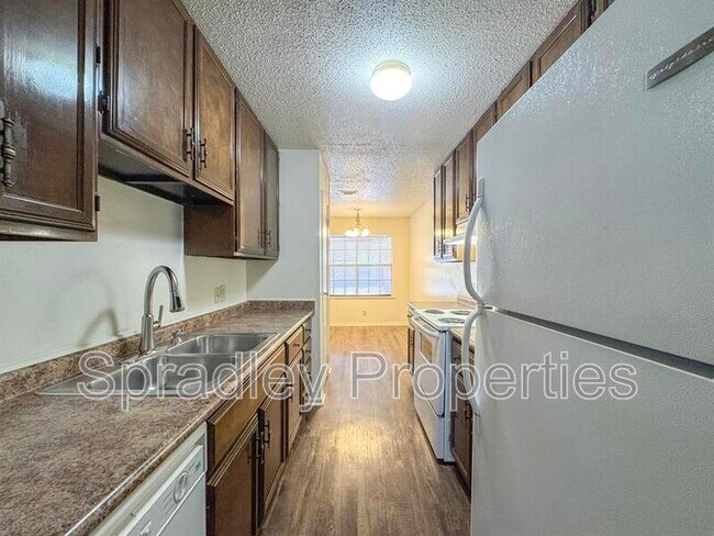 Foto del edificio - 505A Phoenix Dr