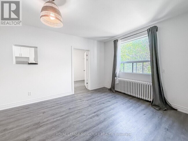 Photo du bâtiment - 394 Dovercourt Rd