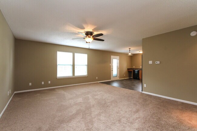 Foto del edificio - 13323 N Brick Chapel Dr